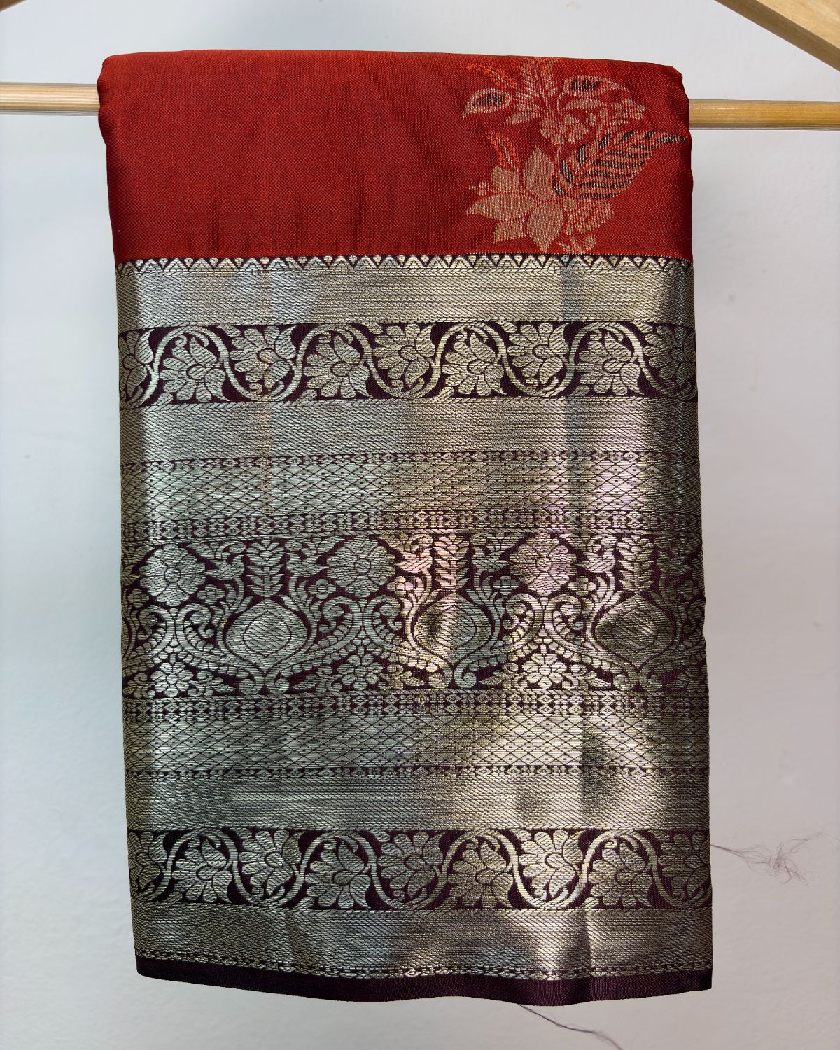 Semi Silk Kanchipuram Saree with Buti Weaving