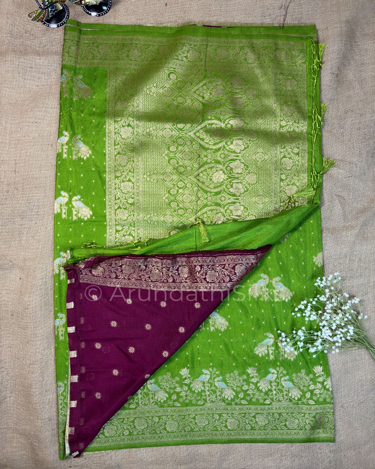 Rich Mashru Silk Saree with Contrast Pallu and Woven Border - Parrot Green