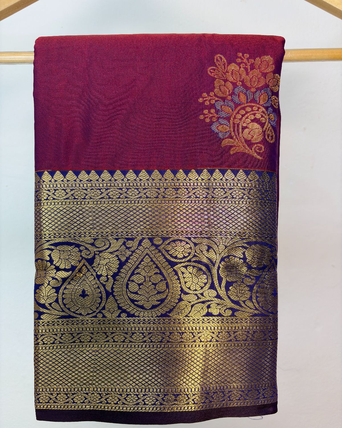 Semi Silk Kanchipuram Saree with Buti Weaving