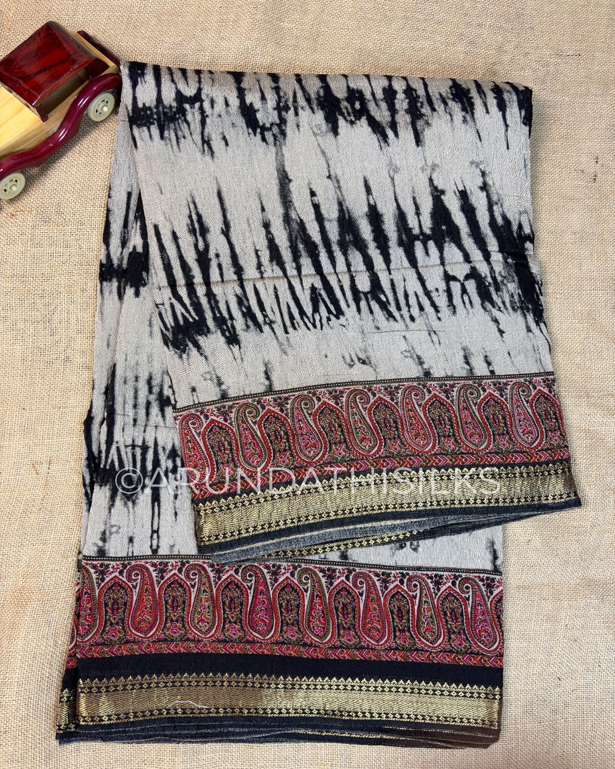 Crush Saree with Paisley Woven Border - Black