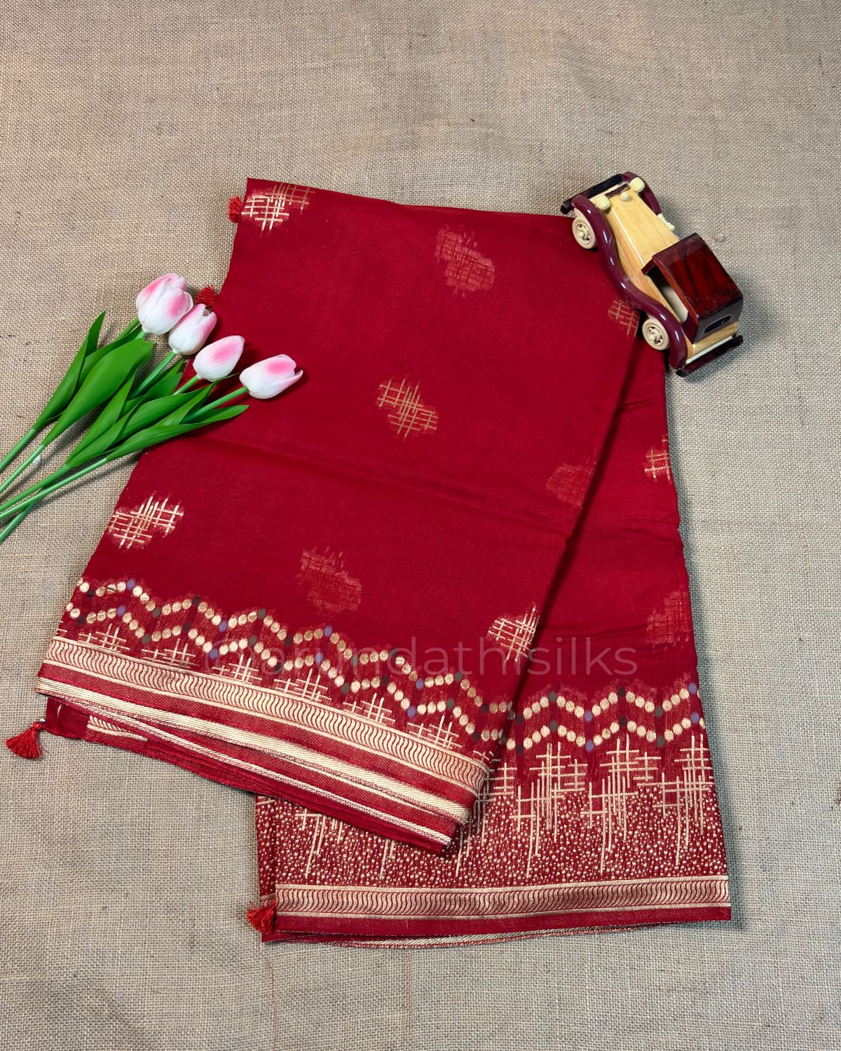 Banarasi Georgette Saree with Self Zari Weaving Border - Red