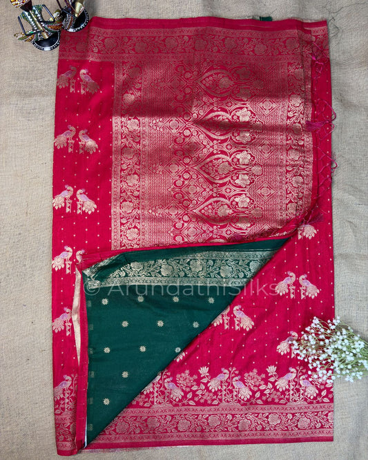 Rich Mashru Silk Saree with Contrast Pallu and Woven Border - Pink